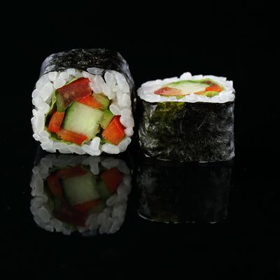 Ясай маки ролл в Kioto по цене 405 ₽