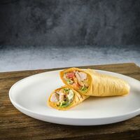 Цезарь ролл с курицей и овощами в CAFE BREAKFAST & LUNCH