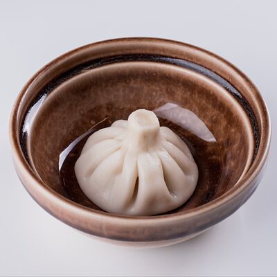 Хинкали Свинина и говядина со сванской солью в БистроВареничная по цене 120 ₽