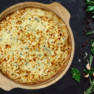 Сырный мир в MilanChelo Pizza по цене 930 ₽