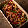 Фирменная острая лапша с курицей и шиитаке в Джекичан Китайская Лапшичная по цене 690
