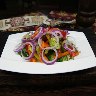 Салат Свежий в FastШашлык и Хинкали по цене 350 ₽