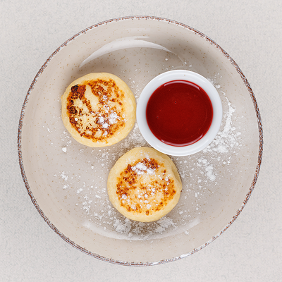 Сырники с вареньем в Василек по цене 300 ₽