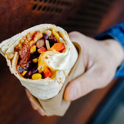 Шаверма (шаурма) мексиканская большая в Шаверма Grill по цене 405 ₽