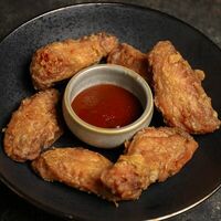 Куриные крылышки в Рестобар Гриль 39