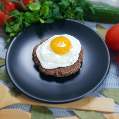 Бифштекс с яйцом в СССР по цене 350 ₽