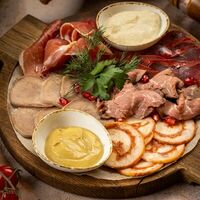 Мясное ассорти в Чакапули