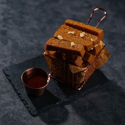 Чесночные гренки в Marrakesh lounge по цене 310 ₽