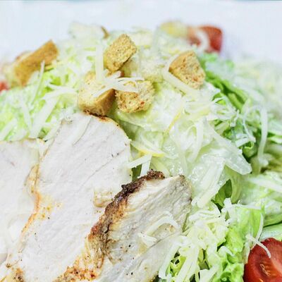 Цезарь с курицей в Ла верона по цене 450 ₽