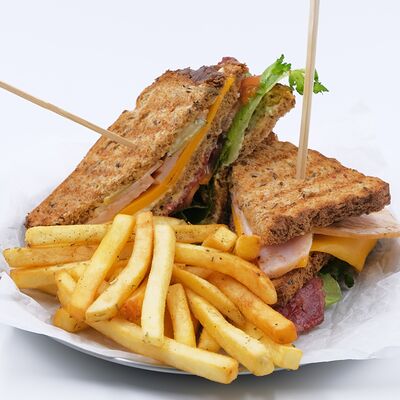 Клаб-сэндвичв Bar 812 по цене 550 ₽