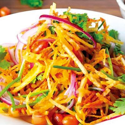 А12 Жареная хрустящая картошка с кинзой 三丝爆豆 в Charlie tea по цене 570 ₽