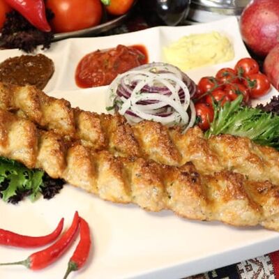 Люля Кебаб из курицы в Ароматный дворик по цене 340 ₽