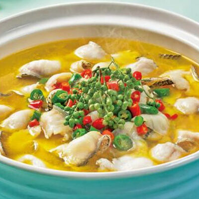 012. Рыба в бульоне с маринованной пекинской капустойв Malatan Gong Qilin Tea по цене 2673 ₽