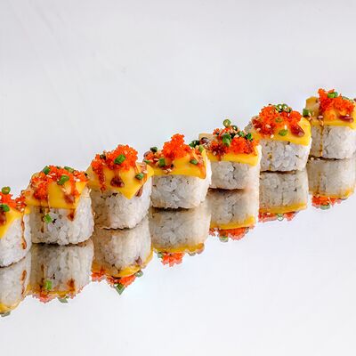 Ролл чеддер в Takumi Sushi по цене 103000 сум