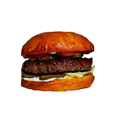 Бургер из говядины дуэтв Basilic Express по цене 2175 ₸