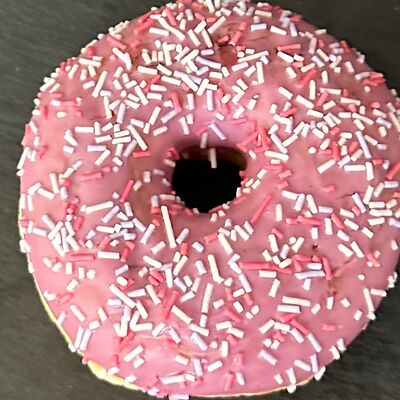 Донат Ягодный микс в Кофейня Мокко по цене 200 ₽