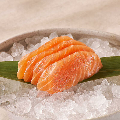 Сашими лосось в Тануки по цене 670 ₽