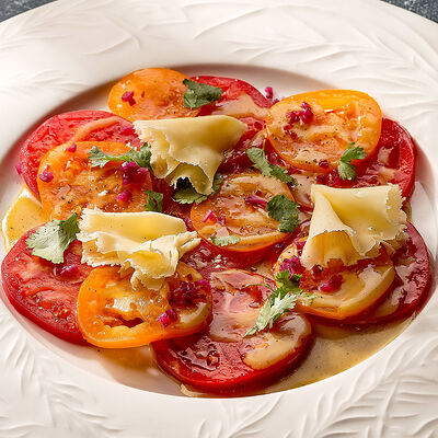 Томаты с сыром тет-де-муан в Ваще Огонь по цене 680