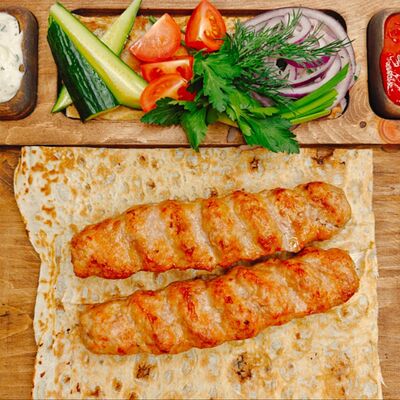 Люля-кебаб Куриный в Bizon Grill Café по цене 860 ₽
