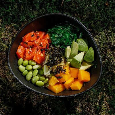 Поке с лососем в Эхо по цене 940 ₽