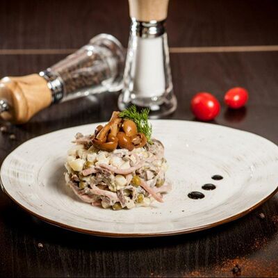 Салат Сибирский в Сибирская Корона по цене 539 ₽