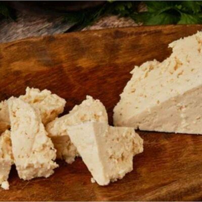 Гуда из овечьего молока М в Дэда по цене 620 ₽