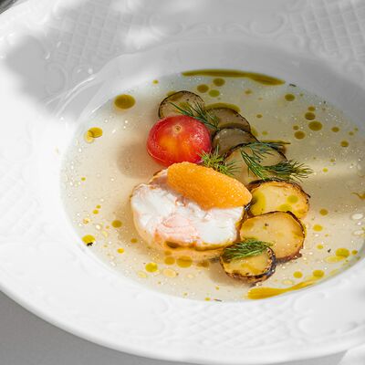 Уха из лосося и палтуса в Карин по цене 780 ₽