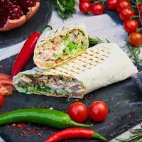 Шаурма из свинины на углях в Вкусно есть