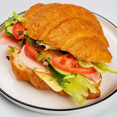 Круассан с ветчиной в Муза по цене 369 ₽