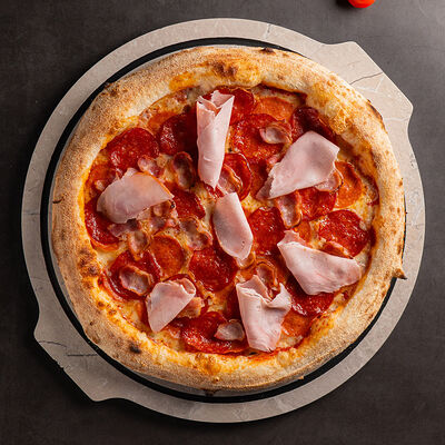 Пицца Мясные деликатесы в Enzo по цене 1150 ₽