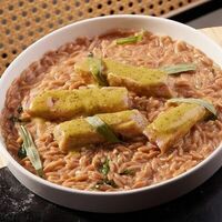 Жареный тунец с соусом из личи в Anooka