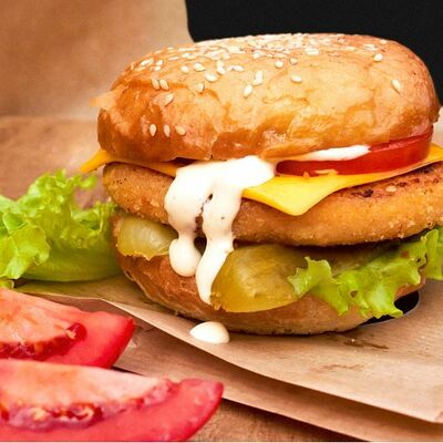 Бургер Gimza Grill с куриной котлетой в Gimza по цене 230 ₽
