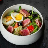 Салат с тунцомв Камелот