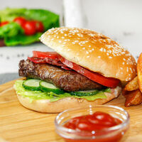 Стейк-бургер в Симит Хауз