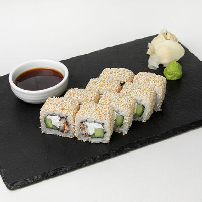 Ролл Нежный угорь в Сакура по цене 340 ₽