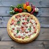 Три колбаски средняя в Pizza Shop по цене 740