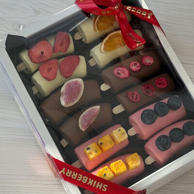 Банановое безумиев Shik berry по цене 3250 ₽