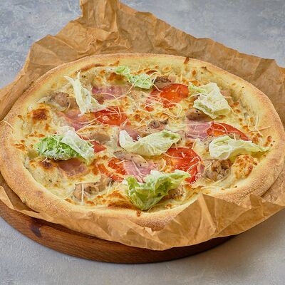 Пицца Цезарь в Wokker Express по цене 700 ₽