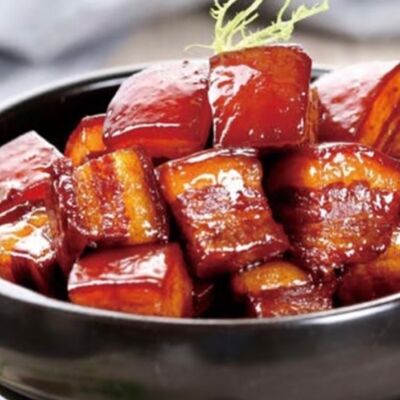 Мясо с ароматом османтуса в ГУаНЬ ЯНЬ по цене 1600 ₽