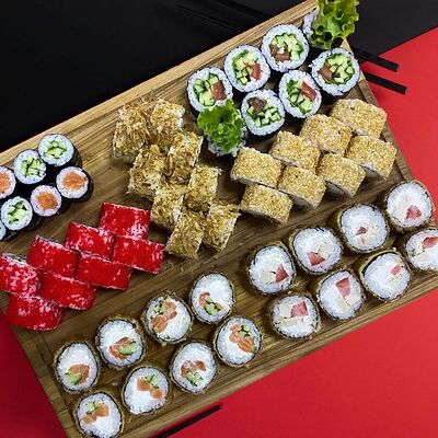 Сет На компанию в Рыбин Гуд Sushi Premium по цене 4500 ₽