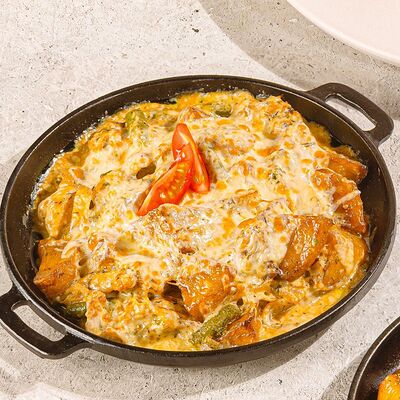 Жаркое с курицей в сливочном соусе в Stories по цене 599 ₽