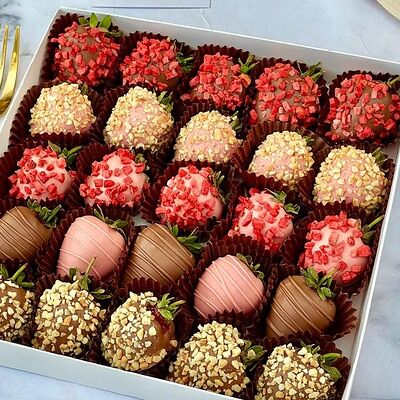 Клубника в шоколаде Sweet Dream в Sweets по цене 1490 ₽