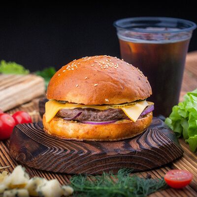 Бургер Капрал в Дон Бургер по цене 370 ₽