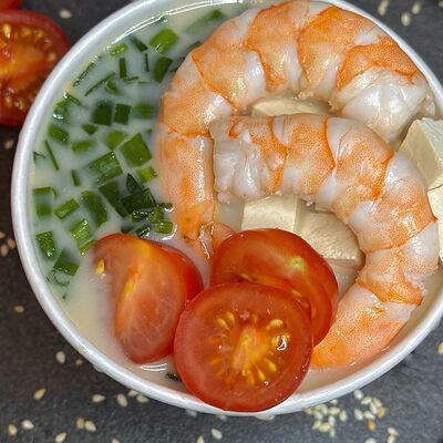 Суп Сливочный с угрем в Суши Max по цене 479 ₽