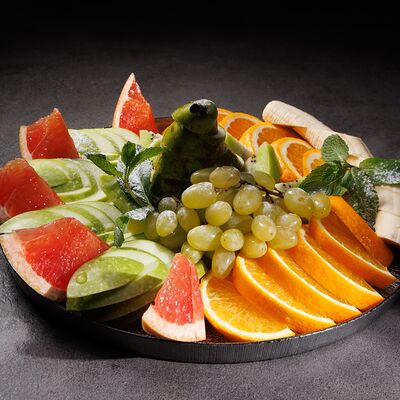 Фруктовое плато в Mono по цене 1500 ₽