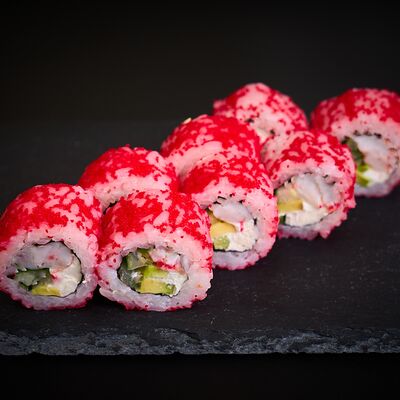 Ролл Калифорния с креветкой в Кинг Sushi по цене 580 ₽