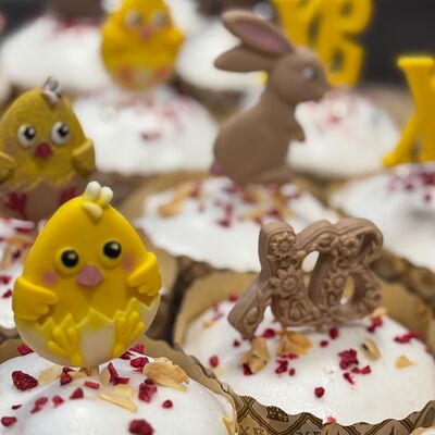 ПП творожный ванильный кулич с изюмом и курагой без сахара, глютена и трансжиров в Right Cake по цене 950 ₽