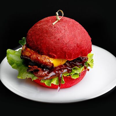 Ред бургер с остринкой в Ролл Маркет по цене 399