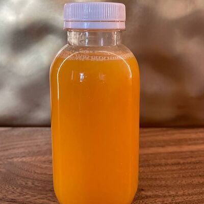 Свежевыжатый апельсиновый сок в VINO e CUCINA по цене 390 ₽