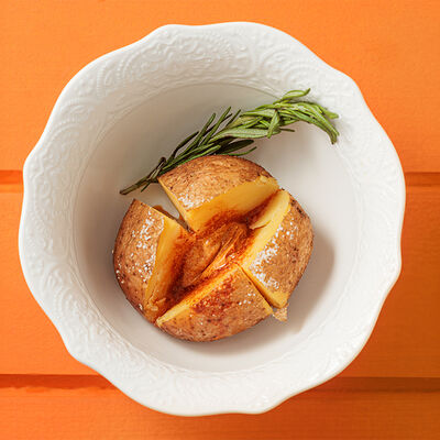 Печеный картофель с розмарином в Сорренто by Novikov по цене 450 ₽